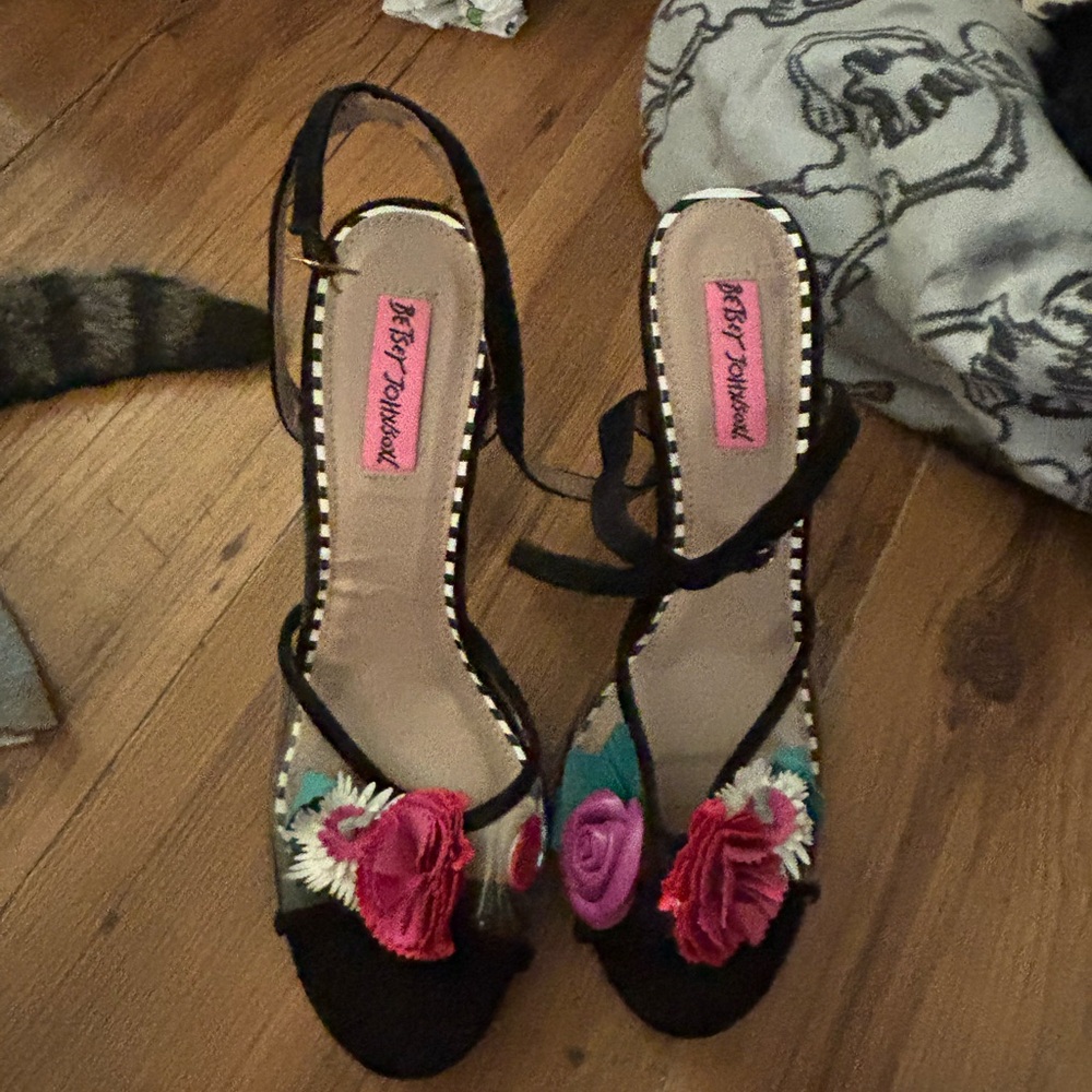 Betsey Johnson Black Slingback Heels with Pink Floral Appliques